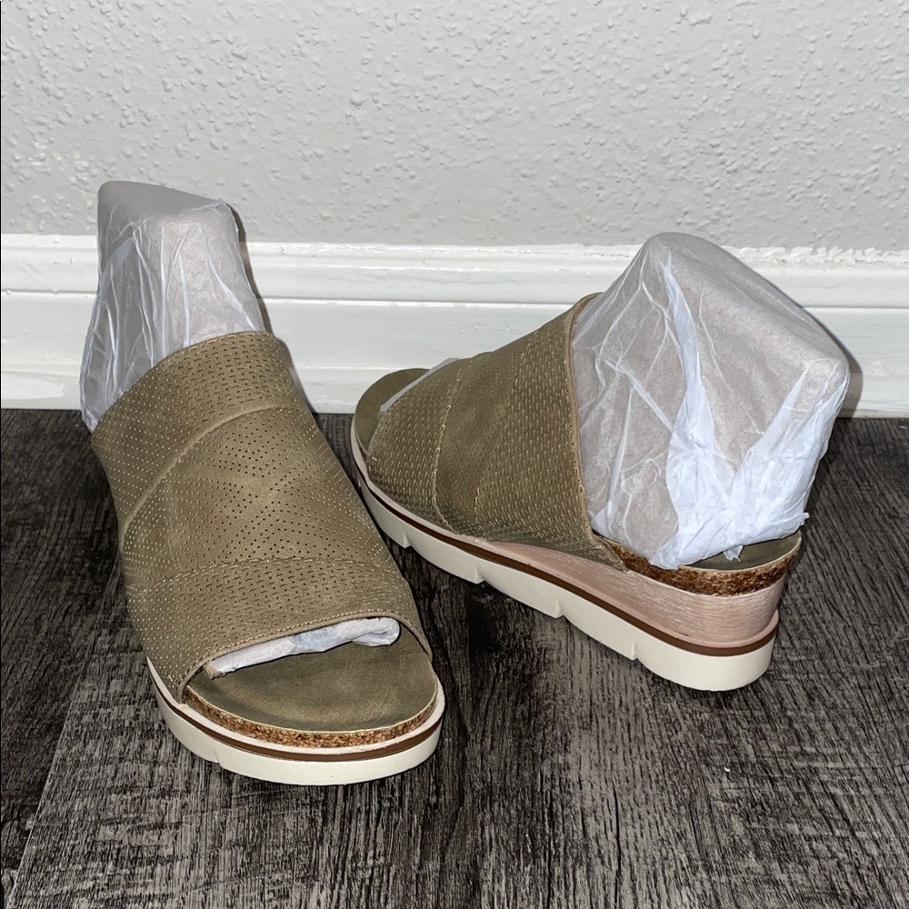 Natural Reflections Khaki Women's Mules